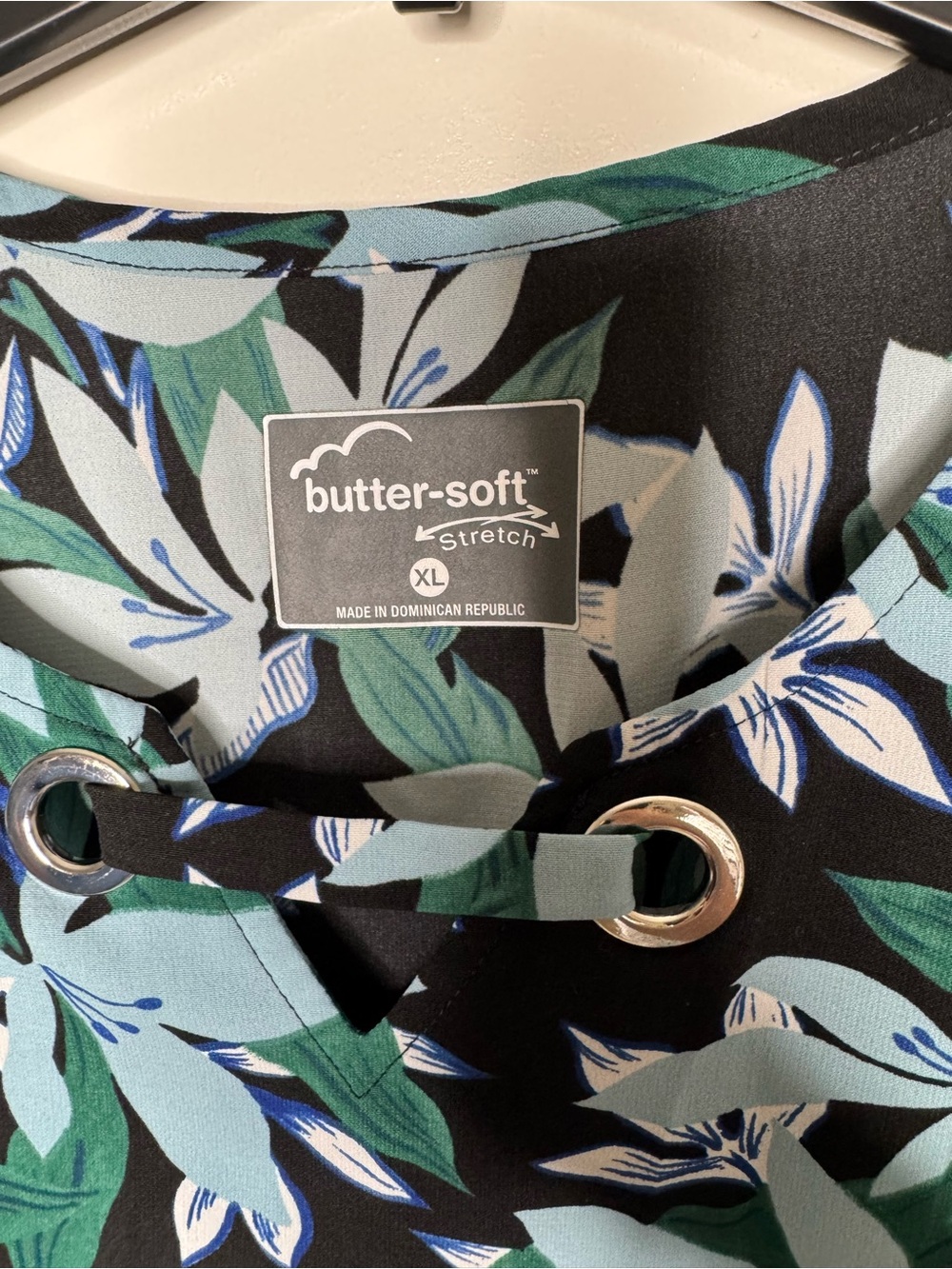 BUNDLE Scrubs - butter-soft stretch - Picture 6 of 13